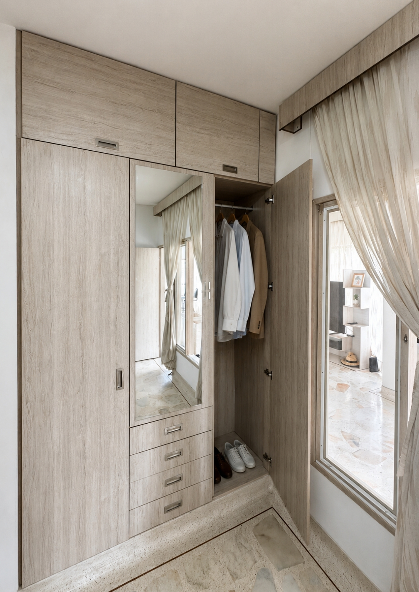 Closet a medida en proyecto Doce de Octubre, Cali — modelo 1