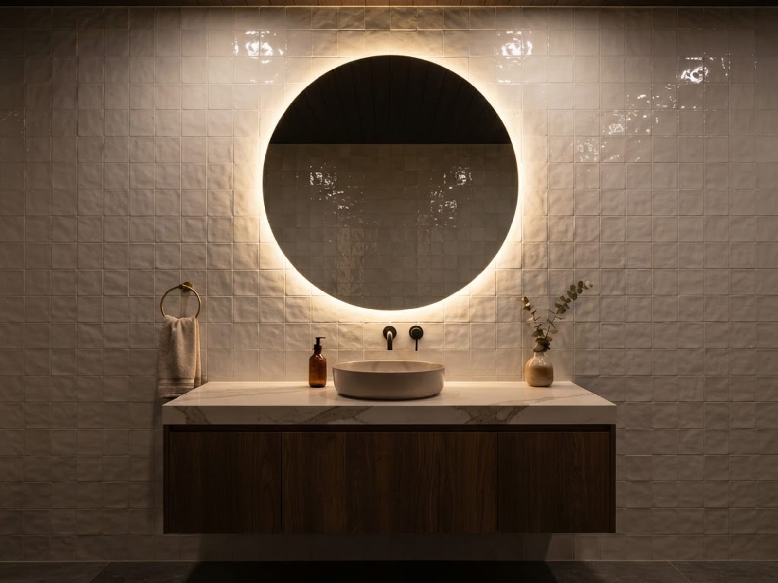 Remodelación Integral de Baños en Cali — Detalle, iluminación (proyecto Integra Espacios)